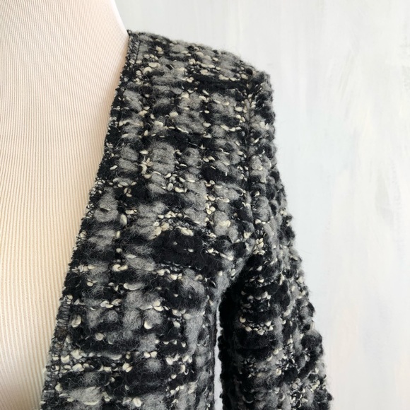 Club Monaco Lilias Boucle Wool Blend Blazer 2 - Picture 2 of 8